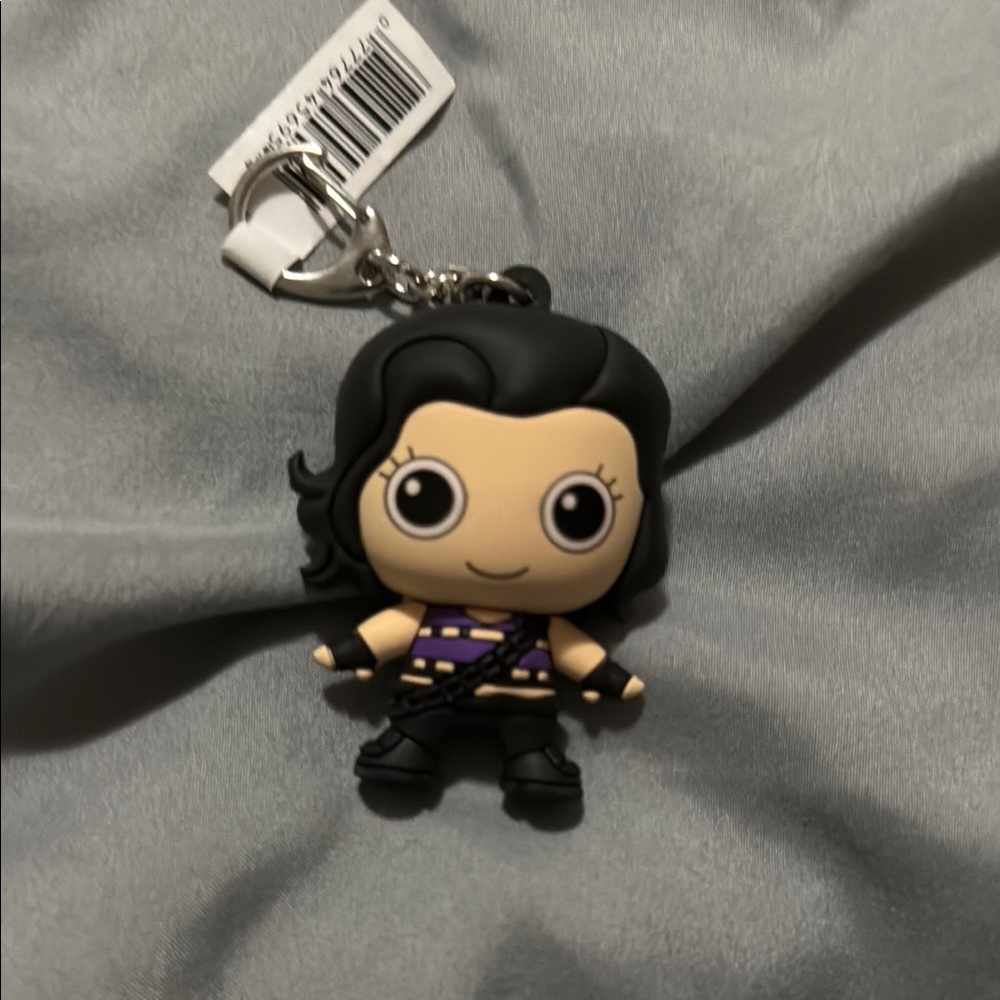 Huntress keychain from Birds of Prey 💚 5/$25